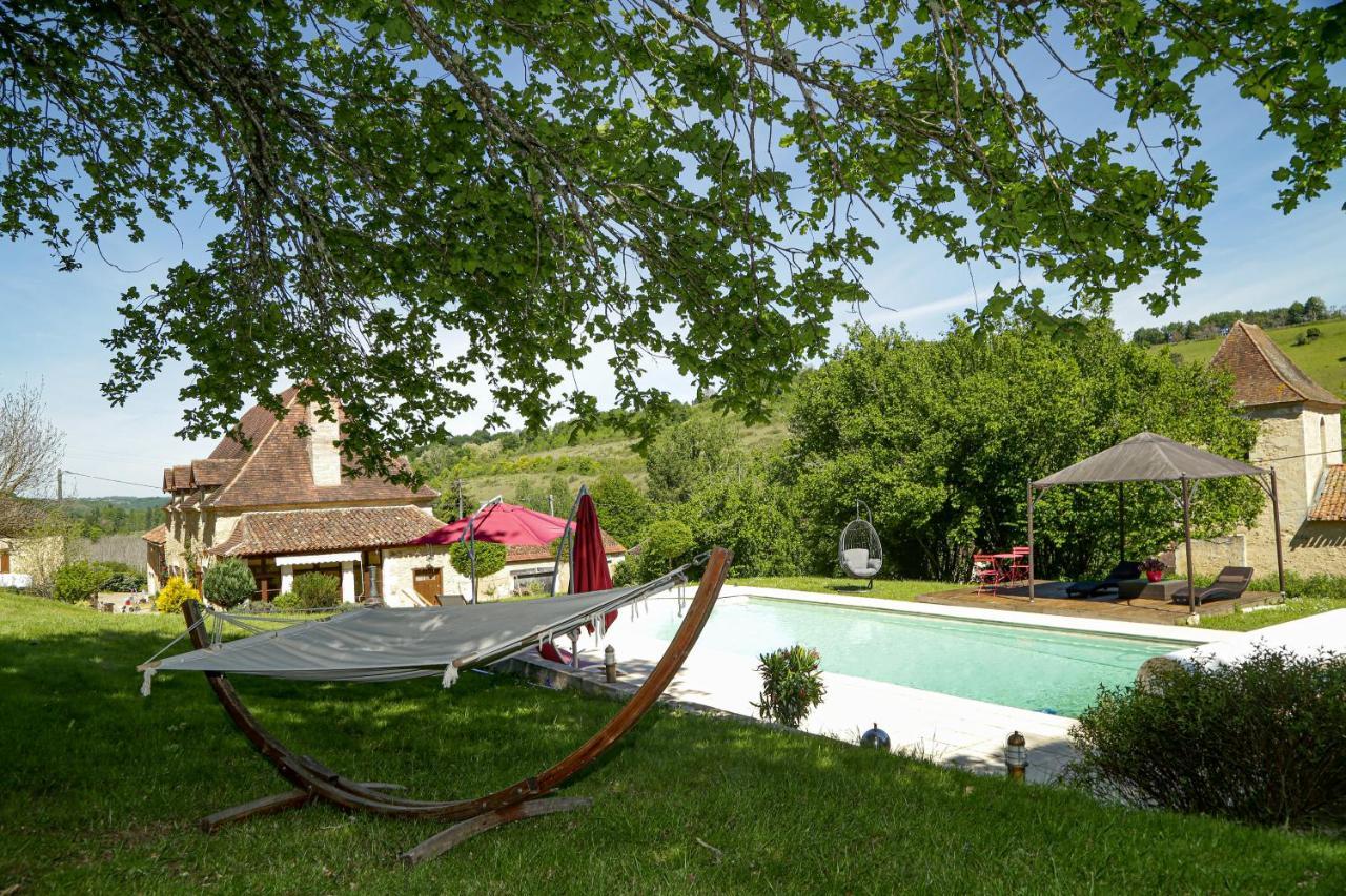 Domaine Du Bourg Salon Exterior foto