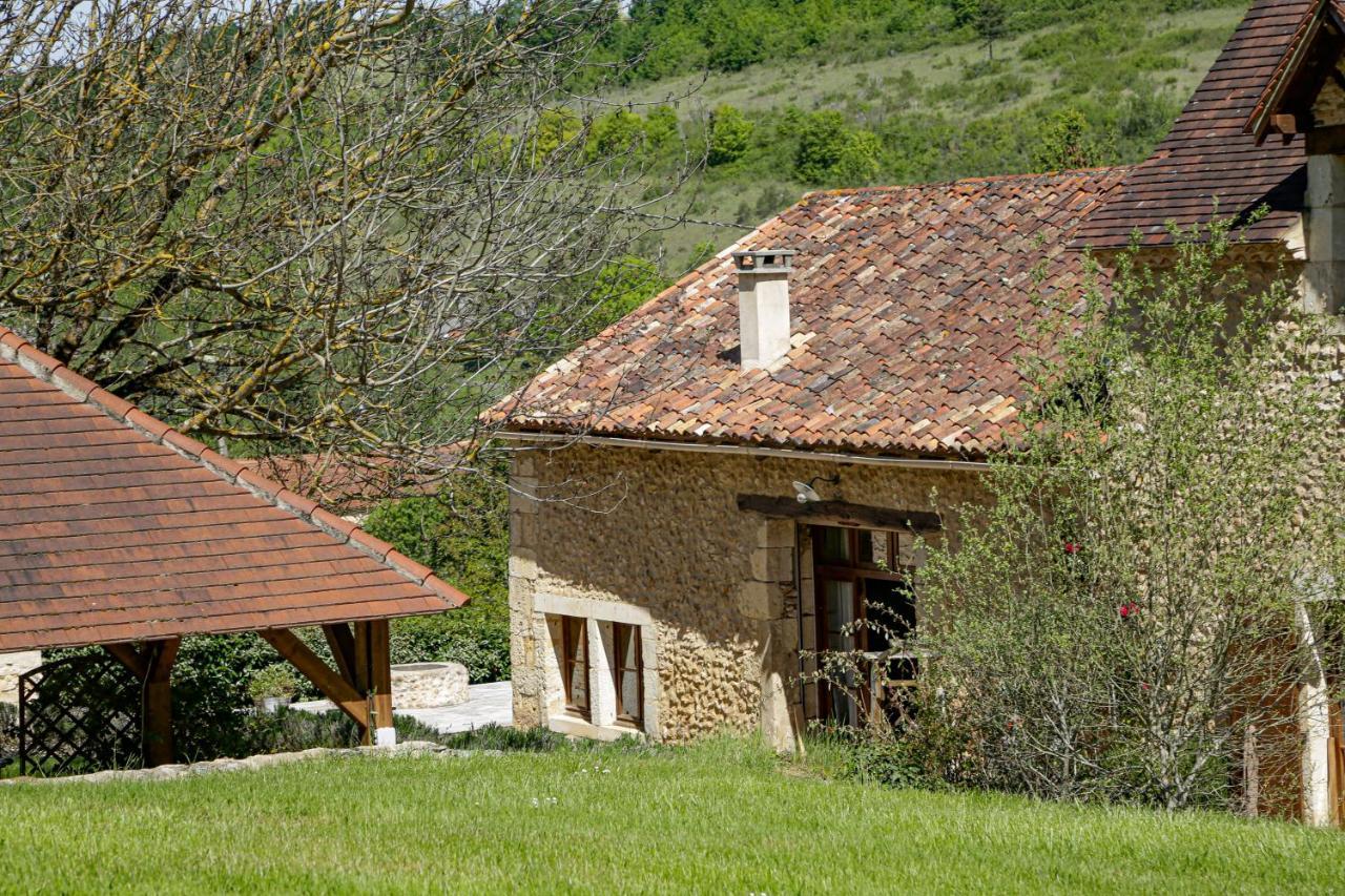 Domaine Du Bourg Salon Exterior foto